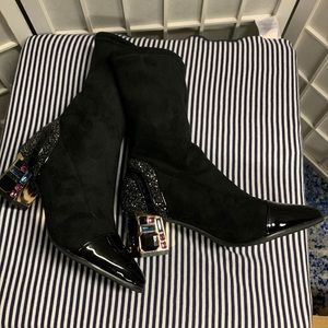Black booties w/ jewel Embellished heels/patent toe. Brand NEW. Size 8.5.